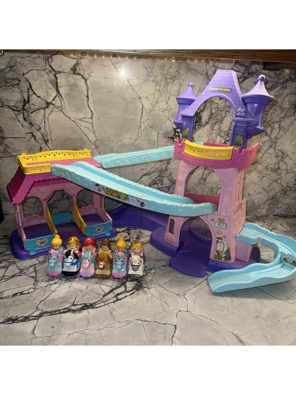 Fisher Price Little People Klip Klop Princess Castle Playset 6 Horses Belle